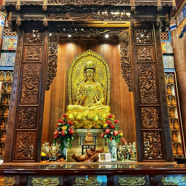 ไหว้พระ ณ วัดพระราม 6 ที่เกาะปีนัง