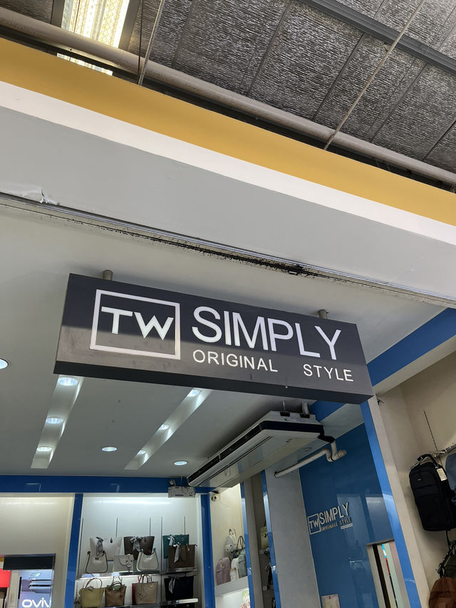 👟💥 TW Simply โลตัสสะเดา ลดจัดหนัก 50%