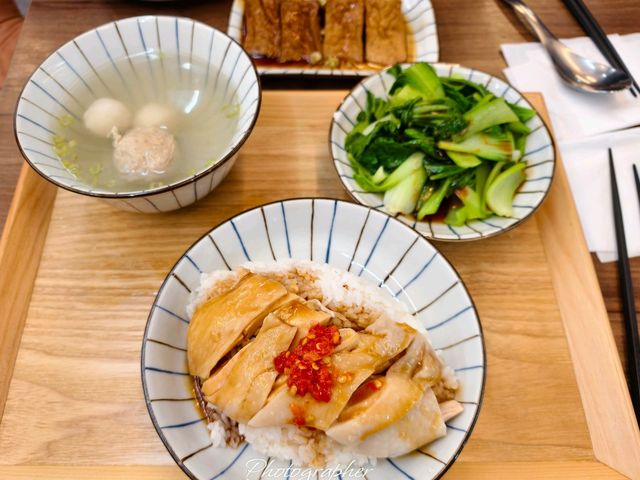 新莊美食，幸福雞肉飯