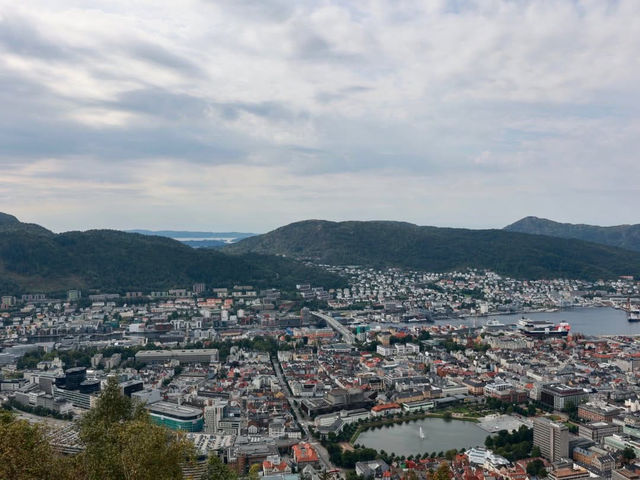 Historic Charm and Coastal Splendor in Bergen