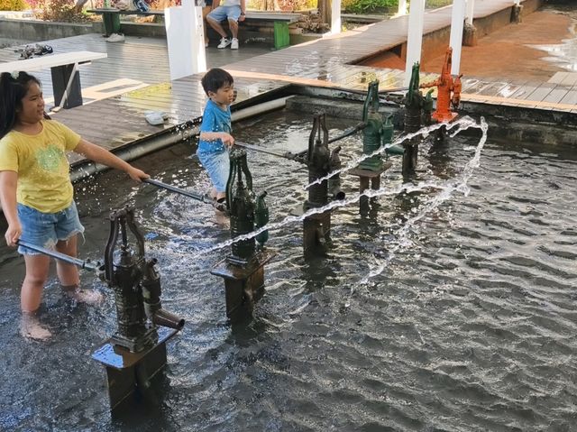 宜蘭勝洋休閒農場感受山水間划船釣魚釣蝦的樂趣