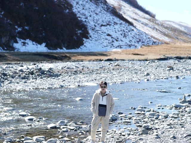 ทิวทัศน์ของภูเขาหิมะยาล่า (Yala Snow Mountain)