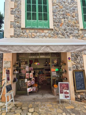 ☀️ A leisurely morning in the alleys of Valldemossa, SHort de Cartoixa ☀️