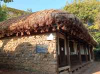 ชมบ้านไม้จิตรกรสุดคลาสสิคในเมืองซอกวีโพ@Lee Jung Seob Residence,Jeju Island
