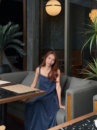 ☕️ A newly opened riverside cafe in the Charoen Krung area.