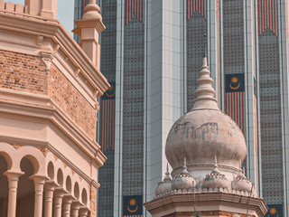 Откройте для себя архитектурную жемчужину Куала-Лумпура 🏛️
