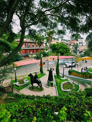 Barranco — Lima’s Bohemian District of Art, Streets & Ocean Air 🎨🌊