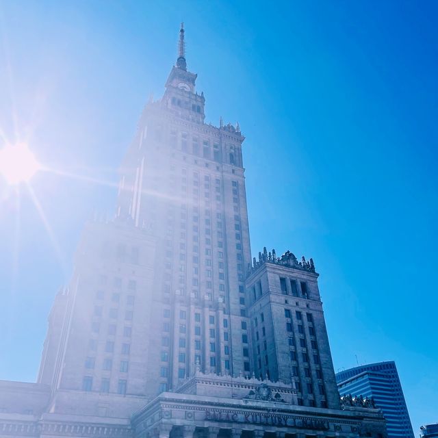 【ポーランド🇵🇱/ワルシャワ市街を一望できる文化科学宮殿の展望テラス】
