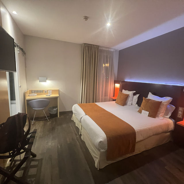 Good room, no to breakfast at this location