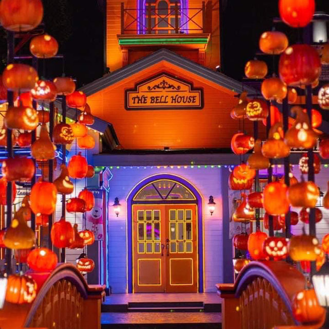 Halloween theme in Chocolate villa