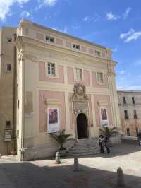 A Swanky City: Cagliari