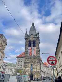 【チェコ🇨🇿】赤い屋根と石畳の街並み、プラハでおとぎ話の世界へ！👧🏻🤍