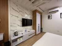 Chill hotel to stay at Gurugram