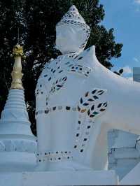 Wat Phra Bat Huai Tom — Sacred Hmong Temple in Lampang