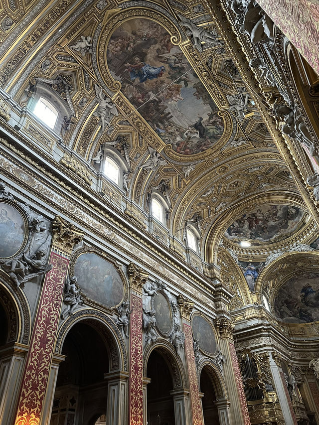 Strolling from Campo de’ Fiori to Ponte Sant’Angelo: A Roman Walk Through History & Charm 