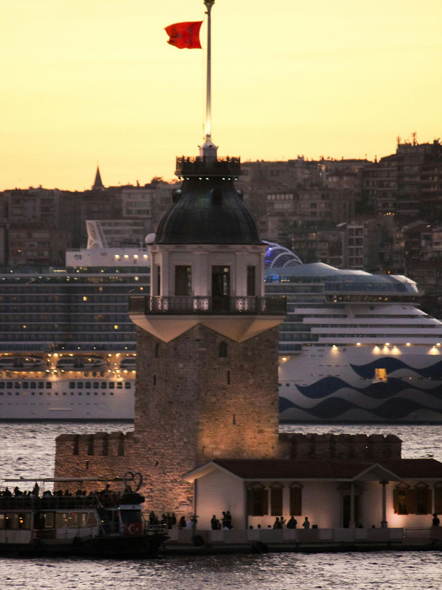🏰 Majestic Maiden’s Tower – Istanbul, Turkey 🇹🇷