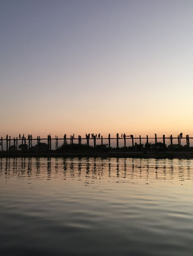 Mandalay Nights: Epic Heritage, Sunsets & Pagodas 🌅✨