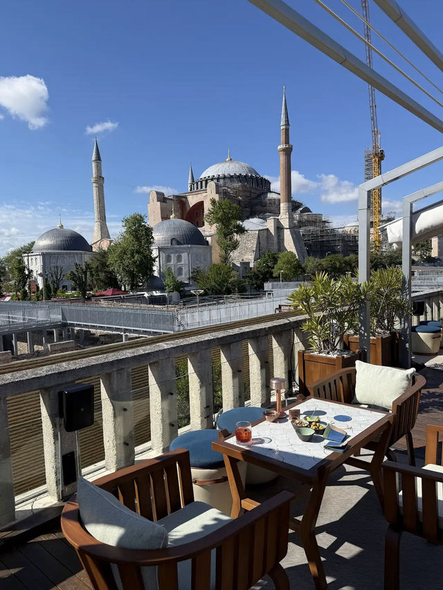 Four Seasons Hotel Istanbul at Sultanahmet Four Seasons Hotel Istanbul at Sultanahmet