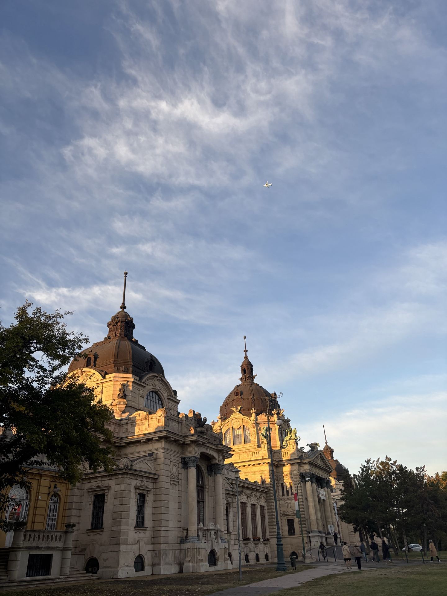 [Hungary] Explore Budapest's Városliget: A Perfect Day Trip Packed with Gems!