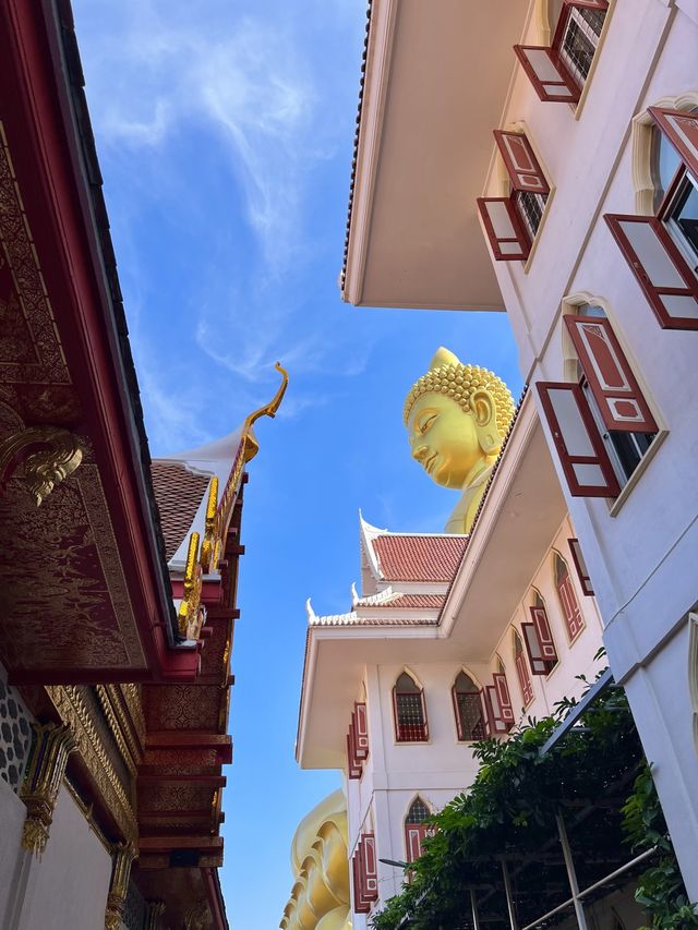 Wat Paknam Bhasicharoen Temple