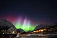 Captured the aurora, Norway's aurora borealis erupted in 6 colors.