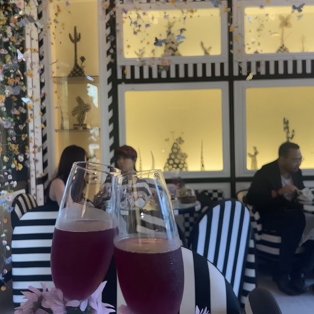 Monochrome Magic Afternoon Tea @ Tease 