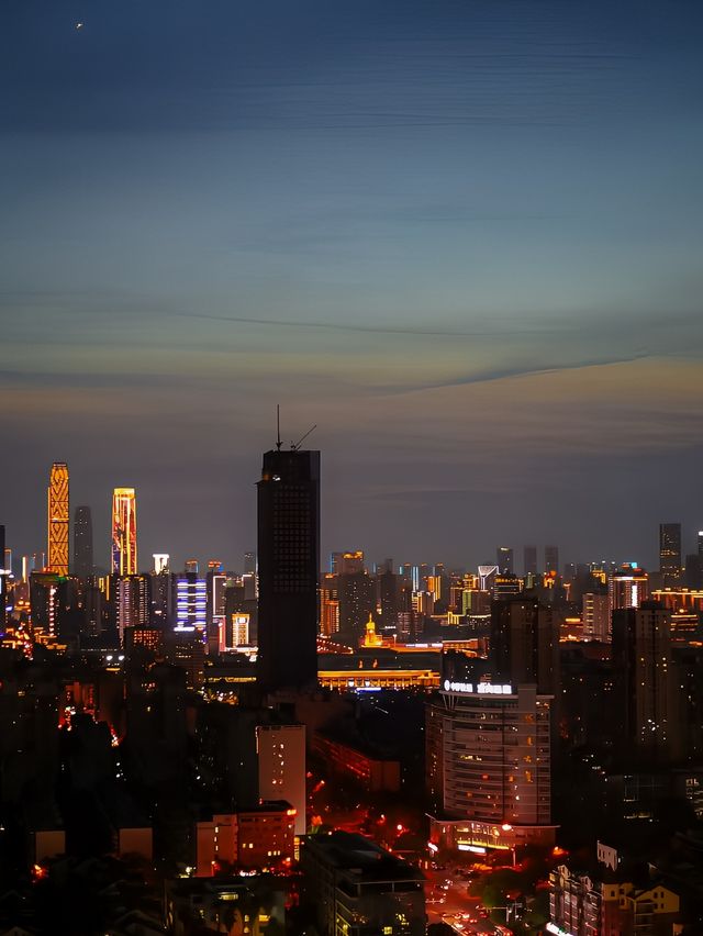 宇宙的中心萬家麗，土到極致就是潮
