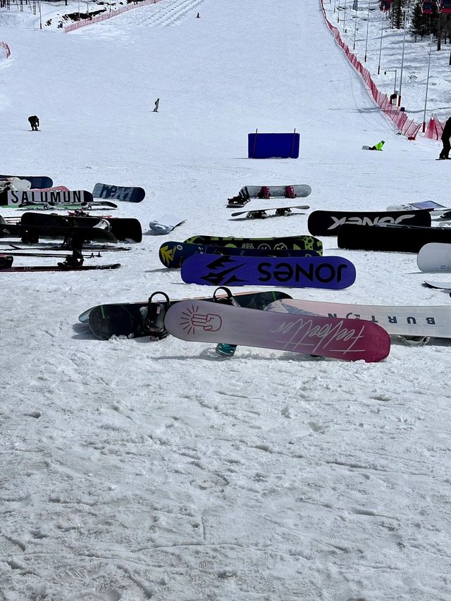 探索雪域秘境，盡享極限激情——可可托海國際滑雪度假區等你來挑