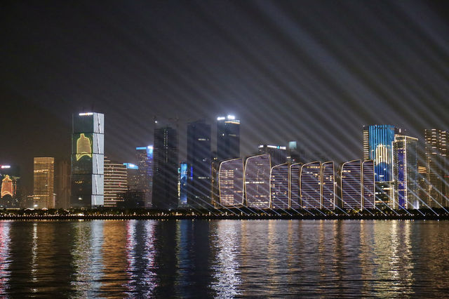 錢塘江邊的美麗夜景