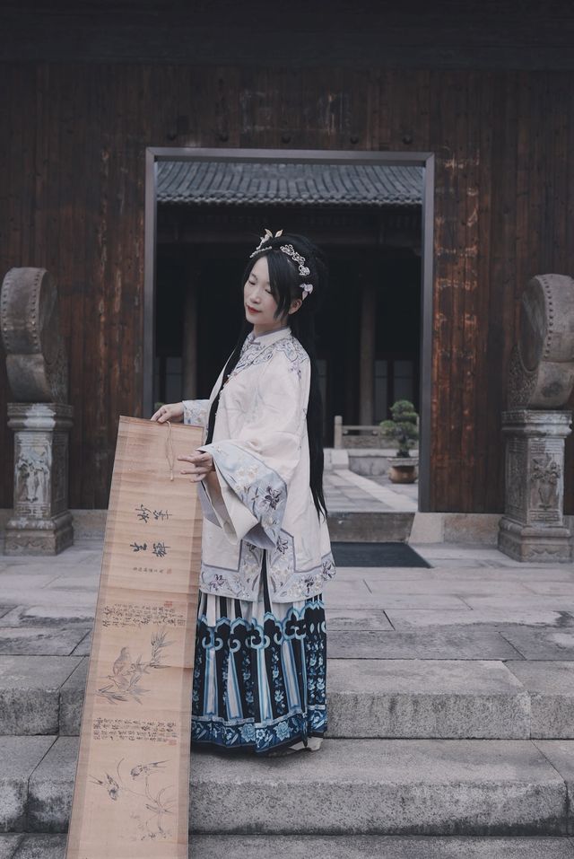 尋得此處，才知是你