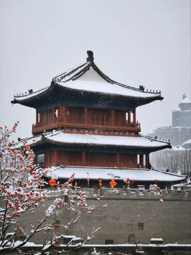 超迷戀！西安城牆力壓心跳 漫天飛雪打造浪漫約會勝地！