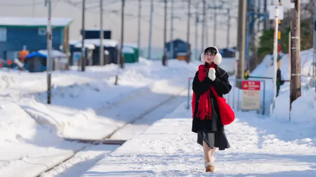 Hokkaido Otaru Asari Station | The romance at the seaside junction