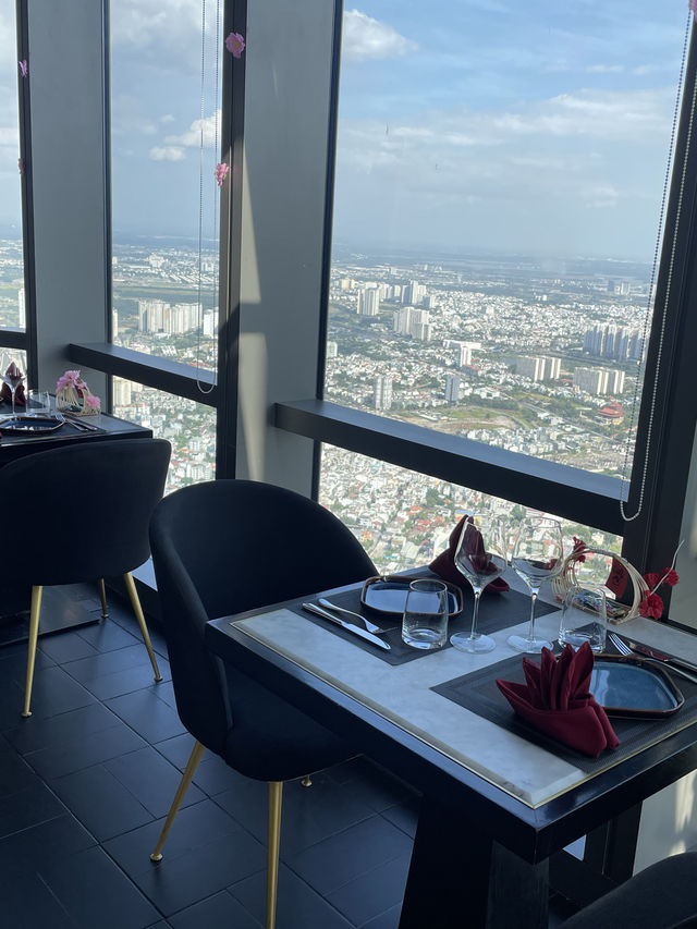 Eat in the Tallest Building in Vietnam 🇻🇳 