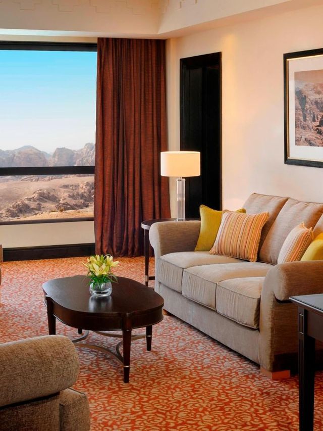 🌄 Petra's Gem: Marriott Hotel with Sunset Views 🏨