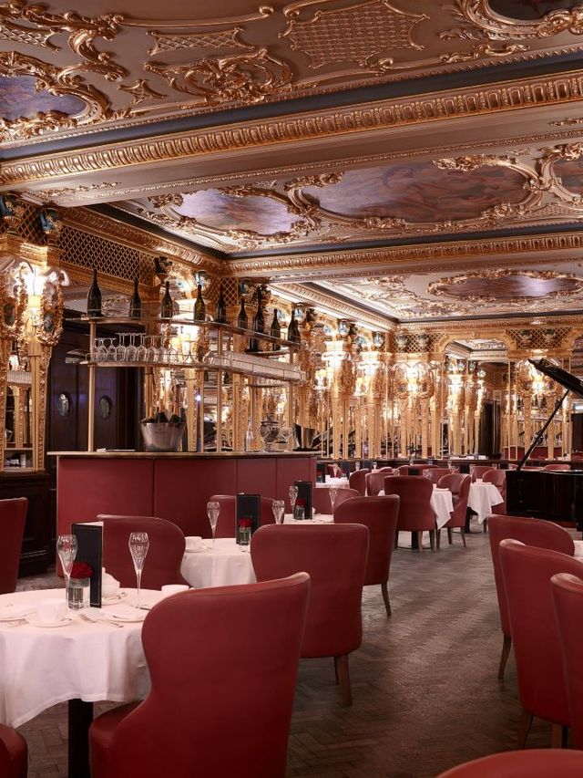 🌟 Luxe London Stays: Hotel Café Royal's Elegance 🌟
