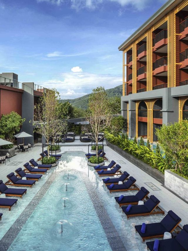 🌴 Phuket's Hidden Gem: Avista Grande Karon 🏖️✨ 🌴 Phuket's Hidden Gem: Avista Grande Karon 🏖️✨