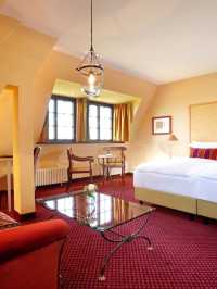 🏰✨ Eisenach Escapes: Luxury at Romantik Hotel! 🌟
