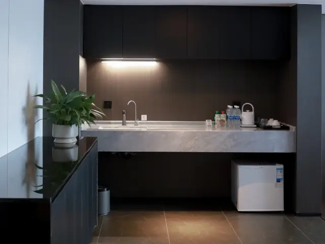 Shan Di｜LOFT Two-Bedroom Courtyard Executive Suite