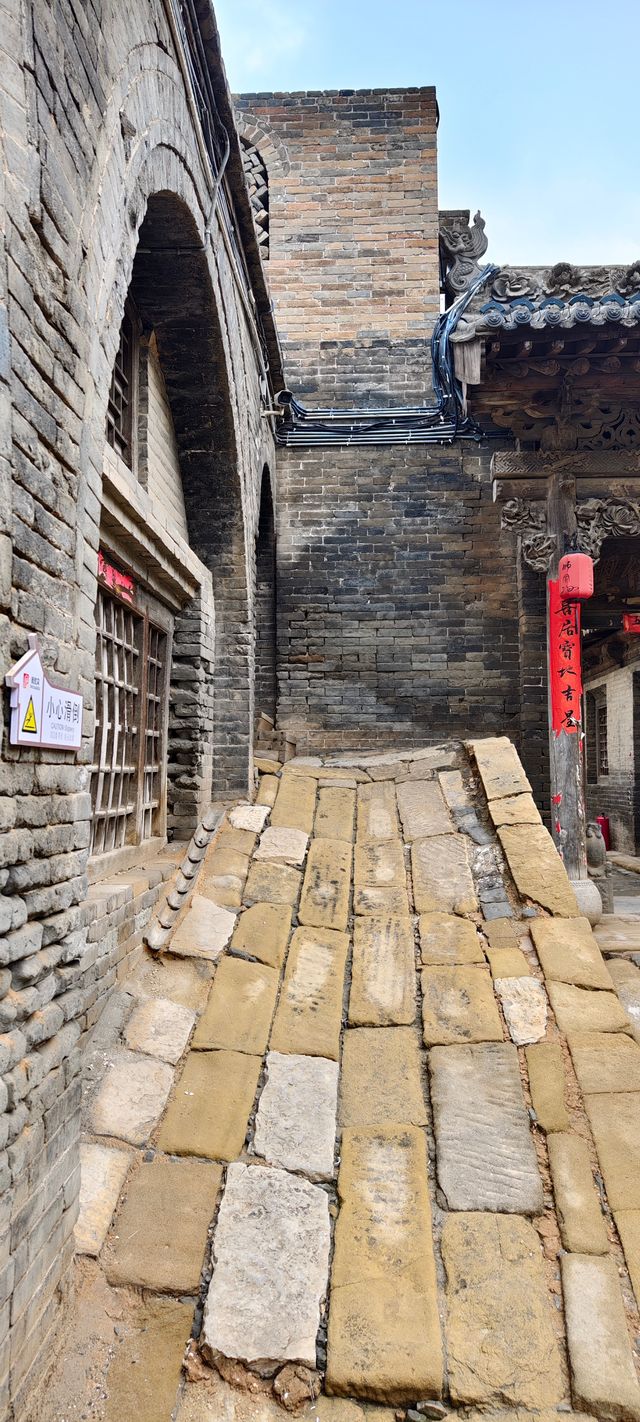 師家大院~電影《1942》取景地。