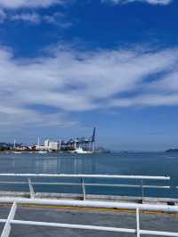 深圳海山地鐵站，見山見海。