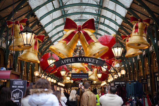 Can't imagine how beautiful Christmas in London will be this year...