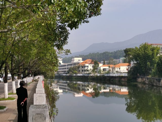 在路上：遇見安寧——溫泉小鎮。