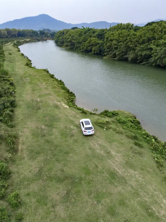 In Huizhou! A riverside camping site with a lawn that you can drive to for free