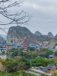 登高祈福：登上疊彩山，活到一百三