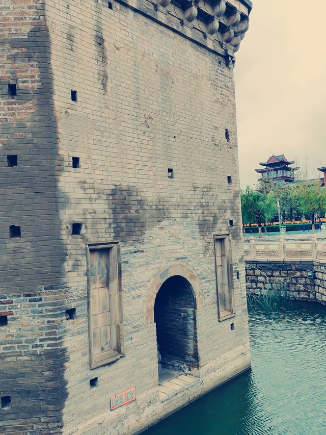 古塔生輝｜燈火璀璨｜繪就城市獨特風景
