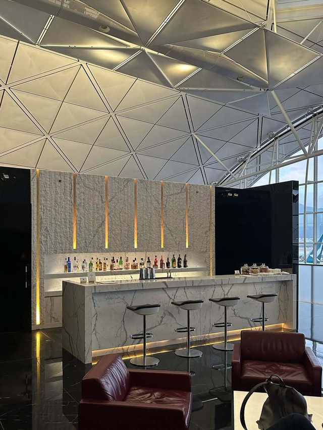 國泰航空香港機場頭等艙貴賓室大揭秘✨