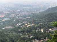 登山，由西山國家森林公園穿越至八大處公園。