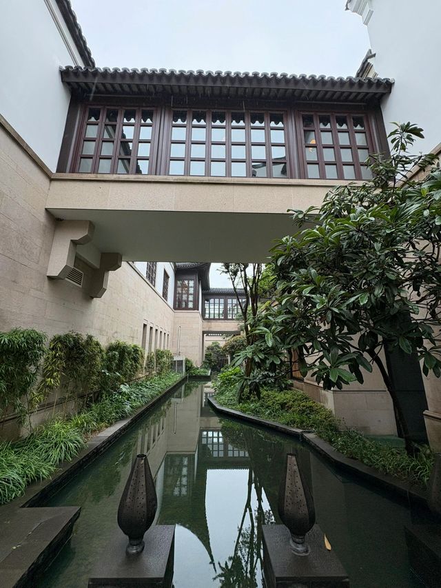 杭州西子湖四季酒店真係令人驚嘆！