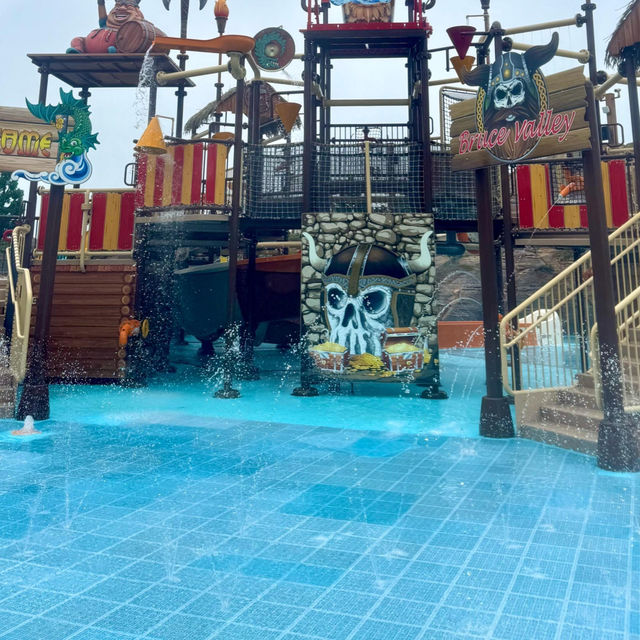 🌧️黃梅天遛娃天花板❗ 28℃恆溫玩水不費媽
