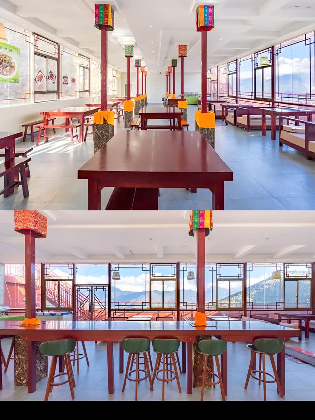 喺梅里雪山腳下，住進離星河最近嘅神仙酒店